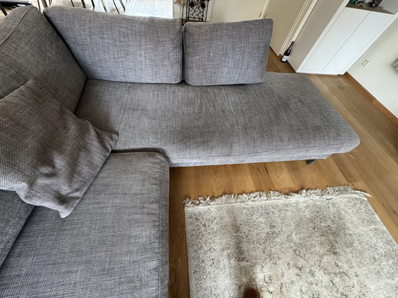 Image 1 of Spacious corner sofa with chaise longue by Movani