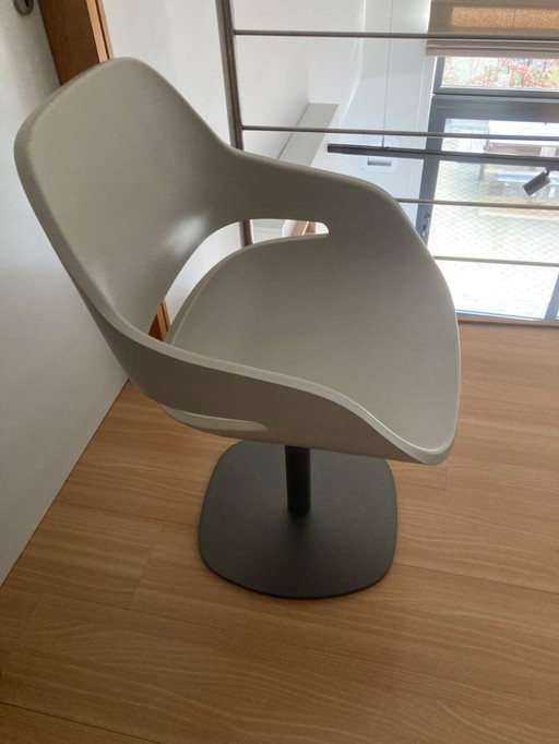 4 Design chairs Eva brand Zanotta