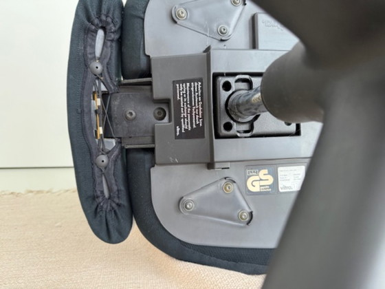 Image 1 of Silla T de Vitra