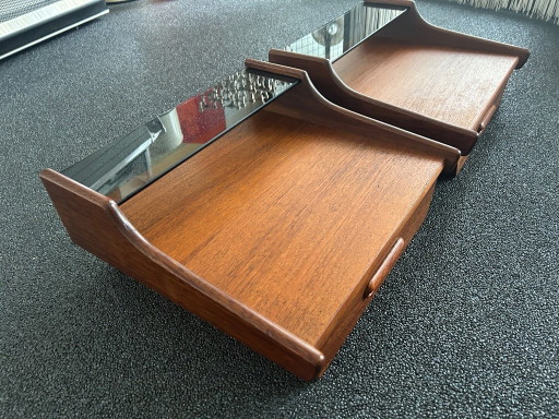 Vintage teakhouten zwevende nachtkastjes