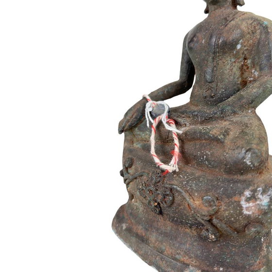 Antieke Thaise Bronzen Boeddha op Lotusvoet – Diepe Patina – Originele Kernvulling – Exportlabel (photo 11 of 14)