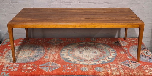 Mesa de centro de palisandro de Johannes Andersen, Dinamarca, década de 1960.