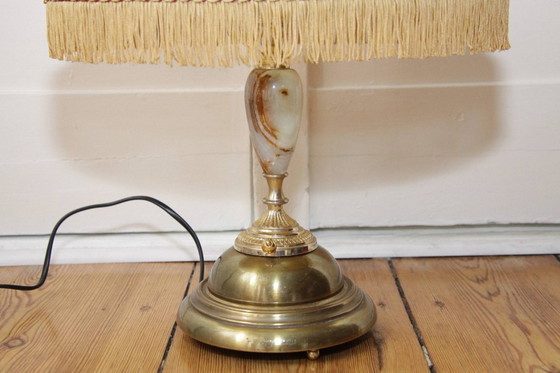 Image 1 of Tafellamp Tafellamp messing natuursteen franjes 70s J Vintage