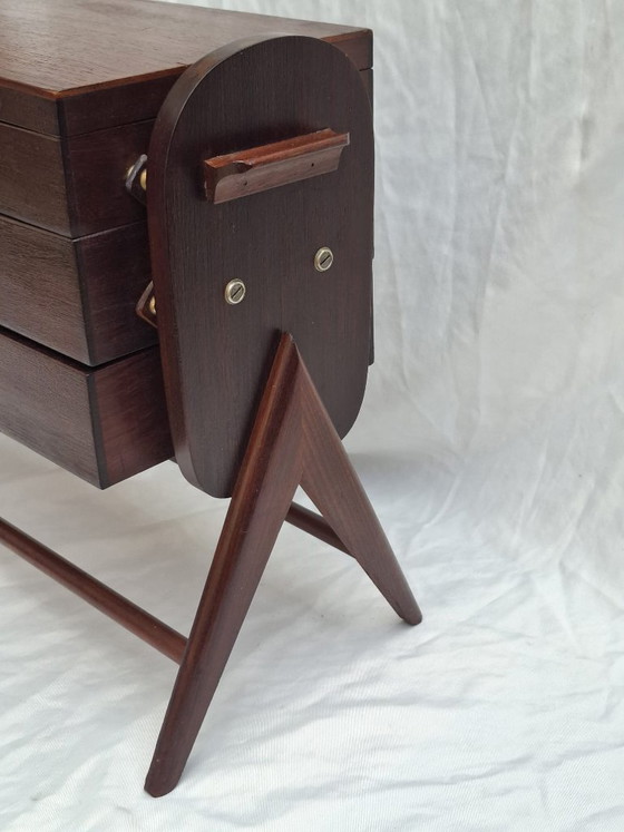 Beautiful Mid-Century Danish Design Sewing Cabinet (1950s/60s) – Storage cabinet, Wood (photo 10 of 21)