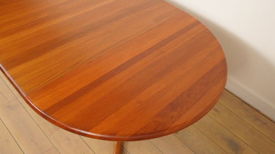 Vintage Extendable Round Dining Table | Dyrlund | Solid Teak | Danish | – Wood (photo 5 of 11)