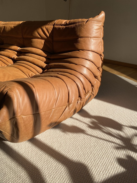 Image 1 of Ligne Roset - Togo - Sofá 3 plazas - Piel marrón coñac