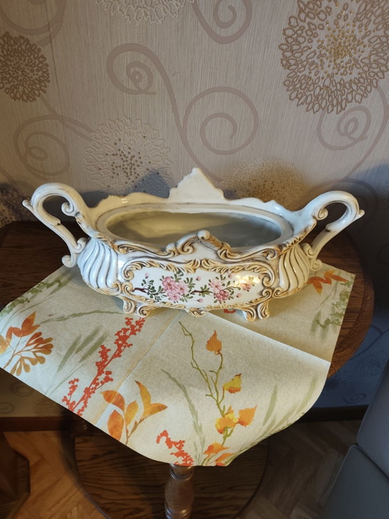 Vintage ceramic soup tureen with matching underplate – Tableware (photo 5 of 9)