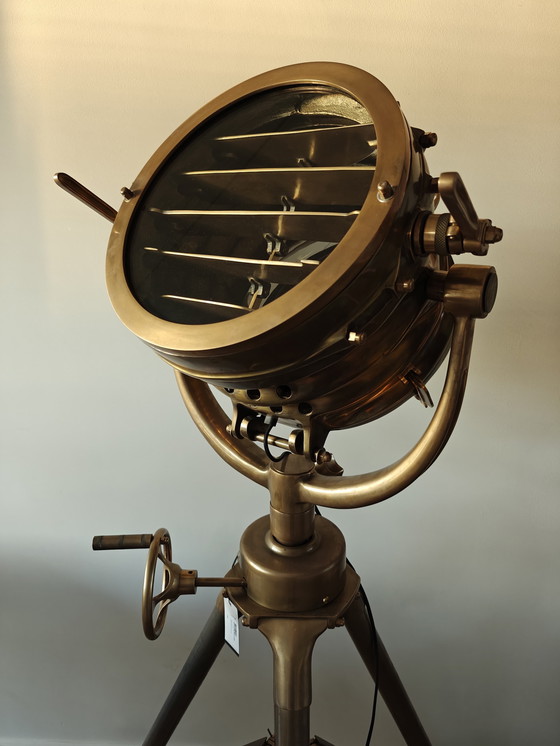 Image 1 of Eichholtz Royal Master Sealight | Luxe Maritieme Vloerlamp in Vintage Messing