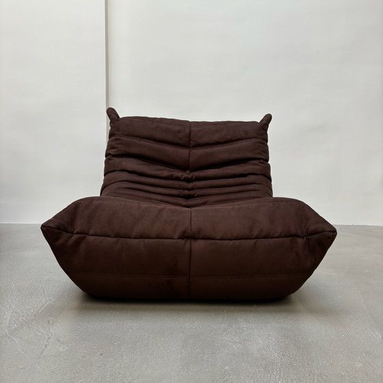 Poltrona Togo di Michel Ducaroy per Ligne Roset, Loveseat, Tessile, Marrone (foto 6 di 8)