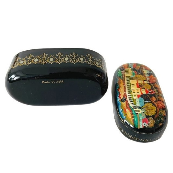 Image 1 of Antico portapillole russo in lacca dipinta a mano Palekh