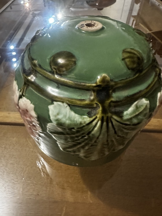 Art Nouveau lamp element in glazed ceramic with vine decoration, France, early 20th century (photo 5 of 13)
