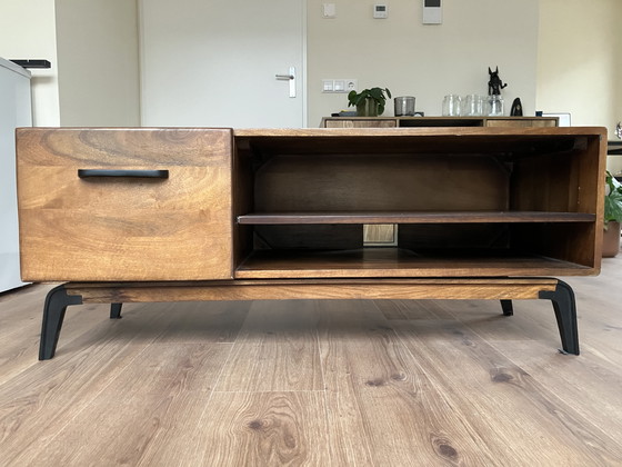 Image 1 of Mobile TV industriale in noce