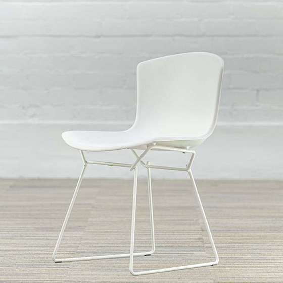 Image 1 of Knoll Plastic Side Chair Ontvangststoel