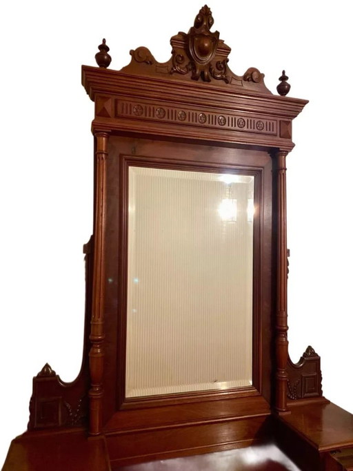 Schminktisch/Kommode aus dem 19. Jahrhundert