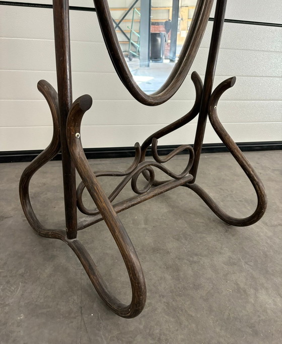 Image 1 of Miroir en rotin vintage par Manou