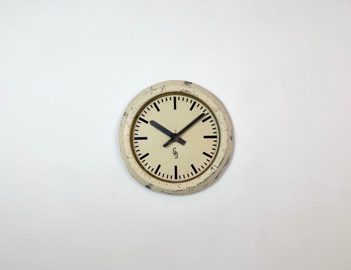 Horloge murale industrielle beige de Siemens, années 1950 – klokken, Glass, Iron (photo 2 of 16)