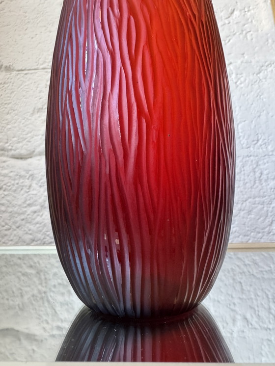 Image 1 of Vaso in vetro rosso in stile Art Déco