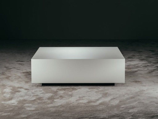 Table basse Essence conçue par le designer italien Gio Pagani