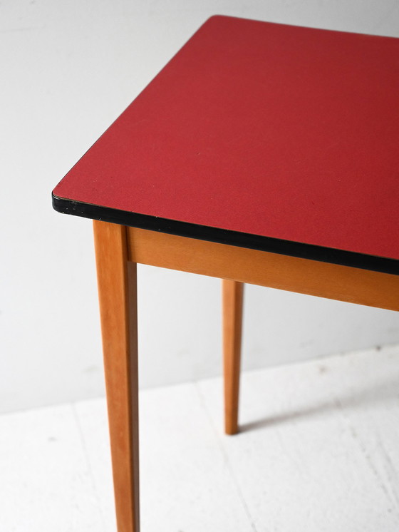 Image 1 of Table de salle à manger scandinave, années 1960, avec plateau en formica rouge