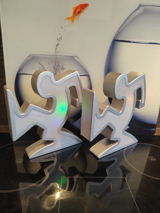 Image 1 of La Linea - Lampe d'après Osvaldo Cavandoli, Keith Haring - Lot de 2 1990