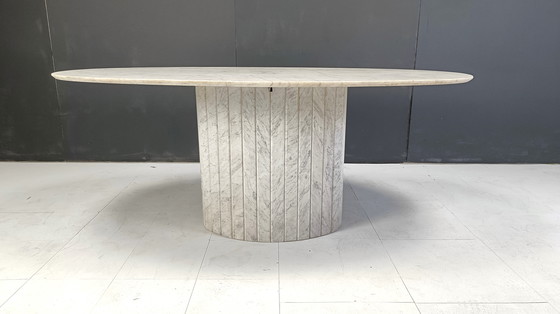 Image 1 of Oval White Marble Dining Table, 1970s