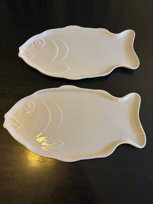 Deux Plats Poisson Revol