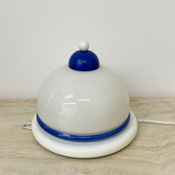 Image 1 of Applique vintage in vetro bianco e blu, anni '70