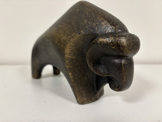 Image 1 of vintage EISENWERK RÖDINGHAUSEN metalen/gietijzeren , stijlvolle brutalistische stier, jaren 1970