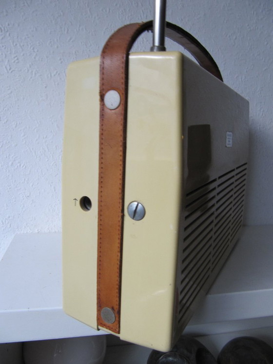 Radio portable Braun T 23 Dieter Rahms – Braun T23, Objets déco, Plastic, Leather (photo 8 of 19)