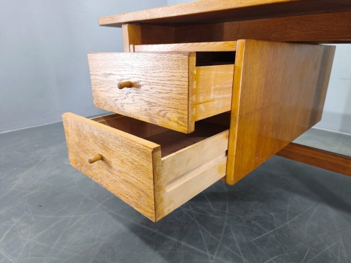 Bureau en chêne GE125 de Hans J. Wegner pour GETAMA, Danemark