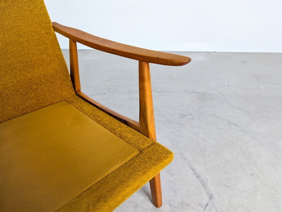 Image 1 of Poltrona Mid-Century, poltrona Bouclé, vintage retrò, giallo senape