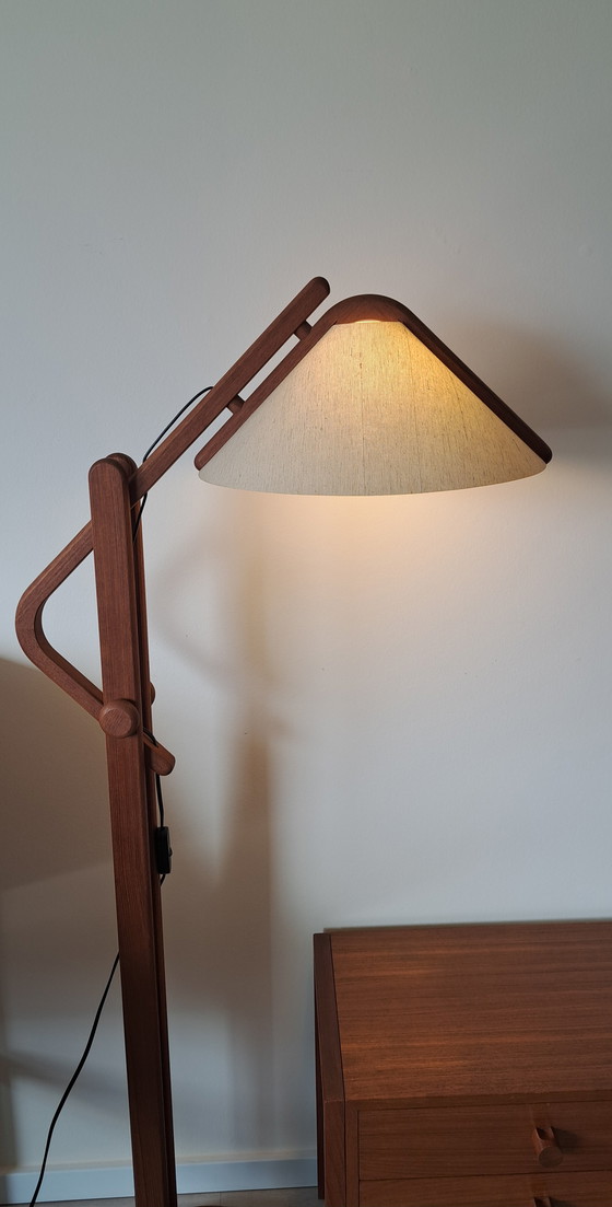 Image 1 of Lampada da terra Domus in legno – Lampada di design regolabile – Stile scandinavo di metà secolo