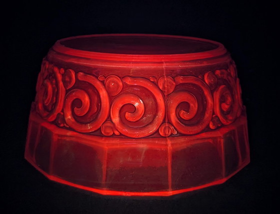 Art Deco Bowl - Selenium UV Reactive - Val St Lambert - Model "Rosette" - 1935 – Val Saint Lambert, Crystal (photo 5 of 7)