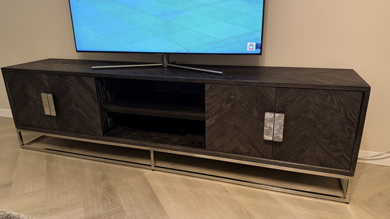 Image 1 of Richmond Interiors TV-dressoir Blackbone – zilver