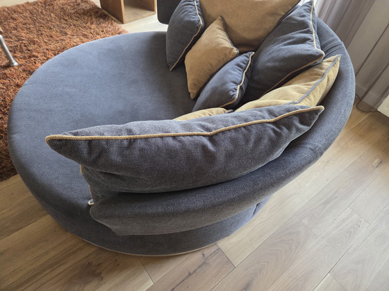 Image 1 of Drehbares Designersofa