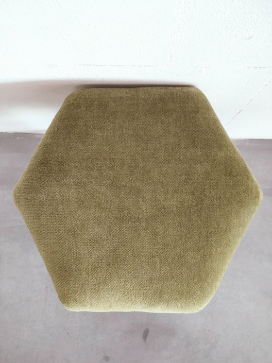 Image 1 of Typisch vintage/antiek eiken Deens hexagon krukje/voetenbankje 