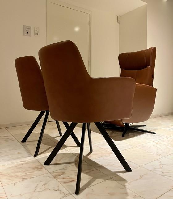2 poltrone Prominent Occasional D-100 – Leather, Metal (photo 4 of 11)