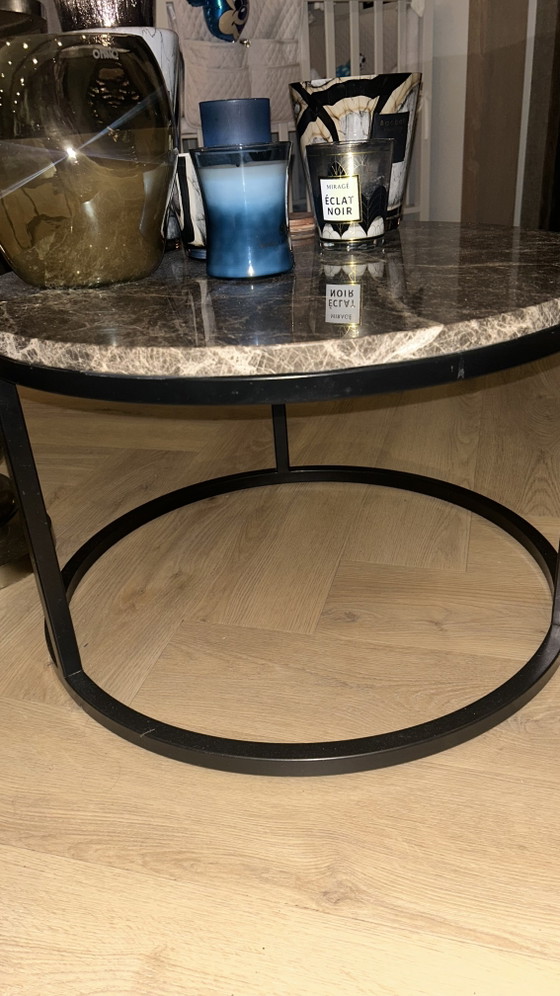 Brown Marble Coffee Table 60 Dia – Metal (photo 2 of 5)