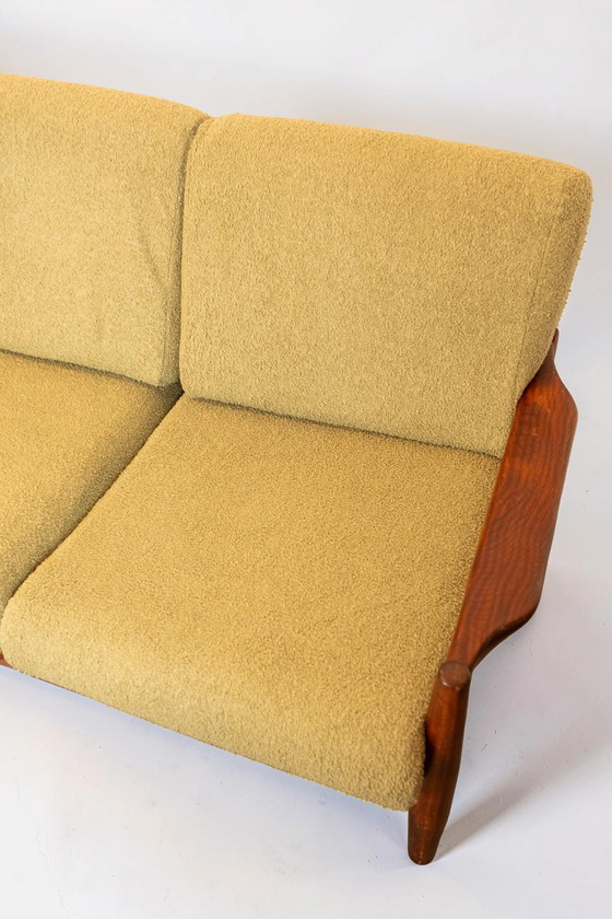 Image 1 of Divano vintage danese a 3 posti in teak con nuovo rivestimento in bouclé verde muschio.