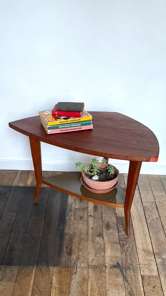 Tripod Coffee Table, 1950s/60s – Plastic, Plexiglass (photo 13 of 34)