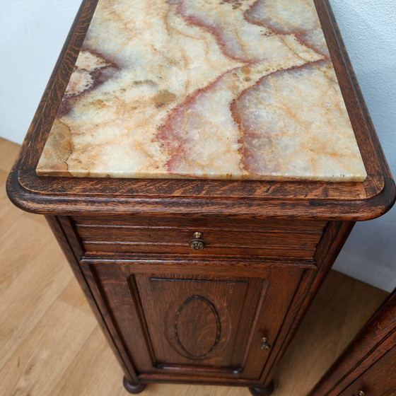 Image 1 of Set di comodini antichi vintage con piano in marmo