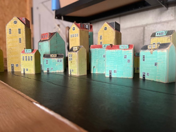 Image 1 of Casas en miniatura y molinos de viento