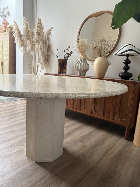 Image 1 of Mesa de comedor de travertino
