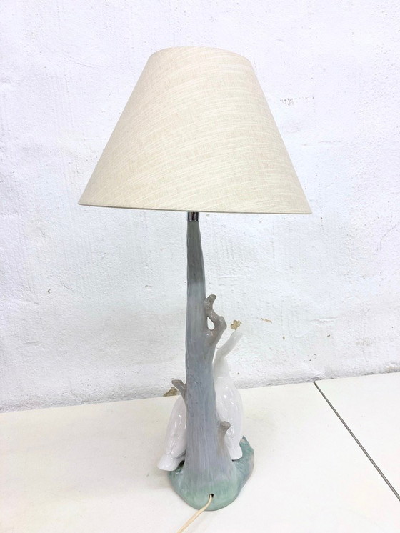 Image 1 of Lampada da tavolo scultorea in porcellana 2 cigni design Fulgencio Garcia per NAO