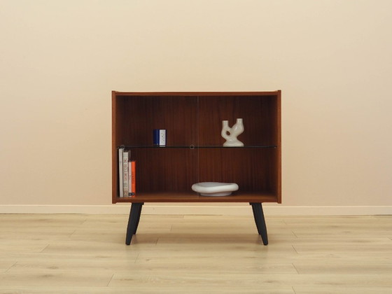 Vitrina danesa con puertas correderas de cristal, chapa de caoba, década de 1970. – Wood (photo 4 of 15)