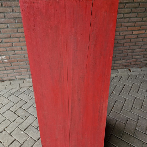 Image 1 of Commode pyramidale des années 90, armoire bohème rouge