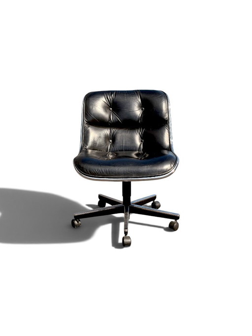 Fauteuil Pollock Knoll cuir noir sans accoudoirs, piètement roulettes
