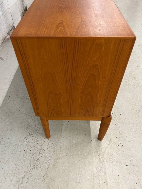 Image 1 of Deens teak dressoir H.W. Klein Bramin