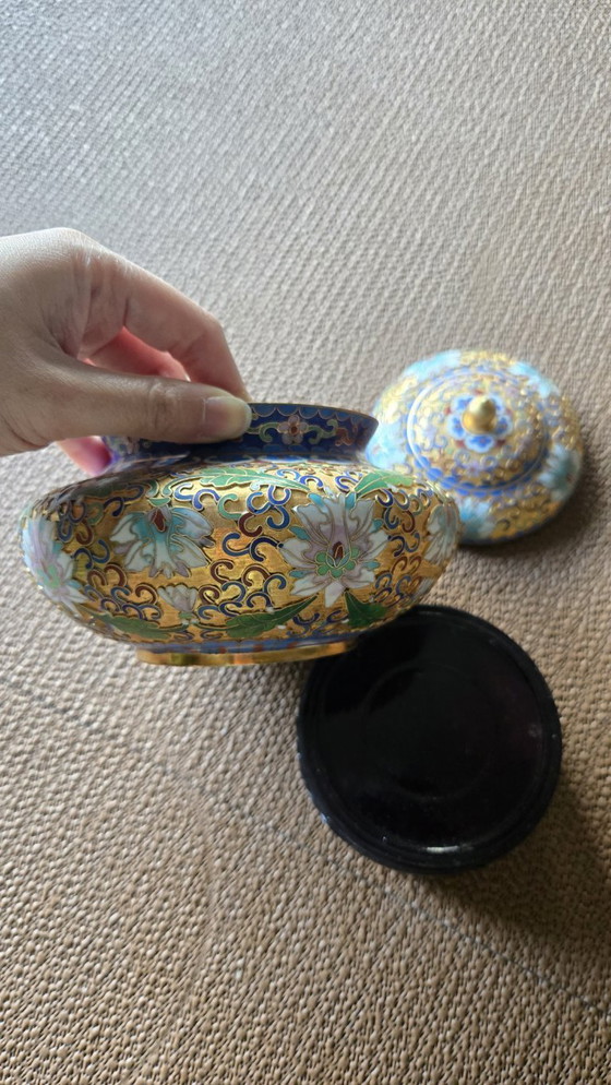 Image 1 of Pentola cinese in cloisonné con coperchio