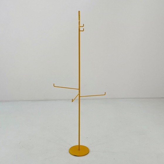 Image 1 of Porte-serviettes sur pied jaune en métal de Symbolbath, années 1980